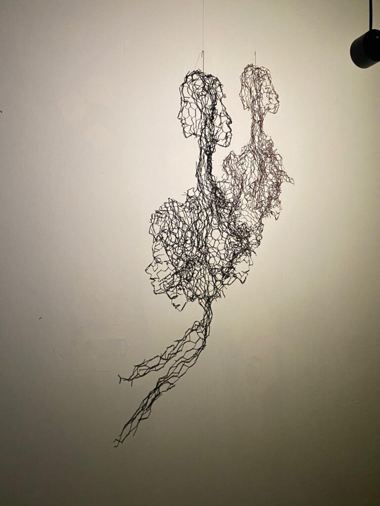 Escultura Ego de Arturo Álvarez